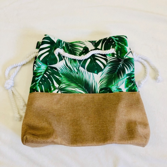 💜 Bundle & Offer 💜 Chi Ulta Beaty Bag | New - Picture 5 of 7